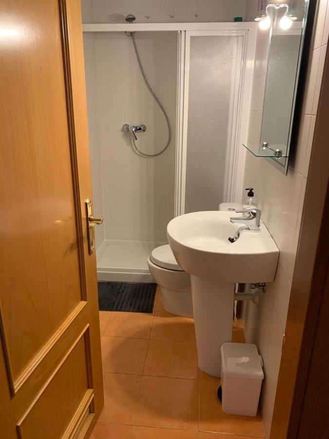 Apartamento Mota-2 Huca-Los Prados; Parking Y Wifi Gratis Oviedo Exterior foto